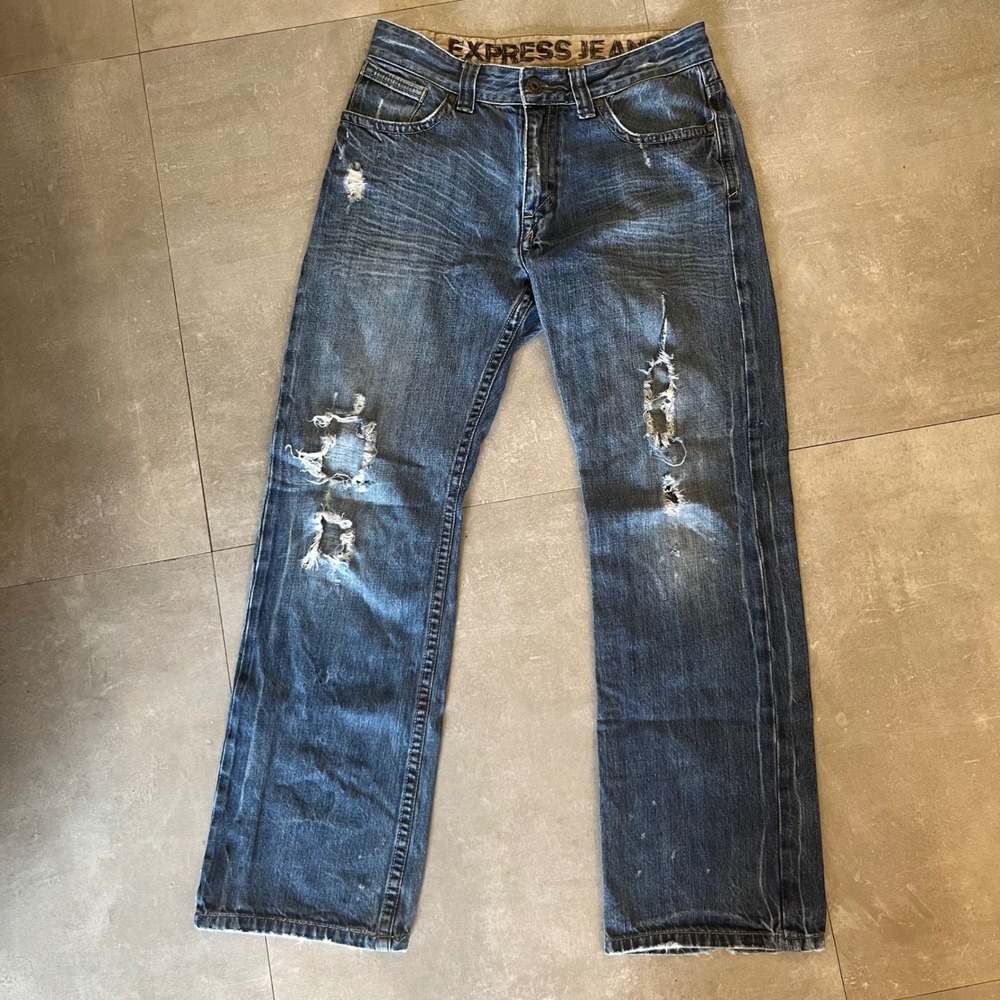 Express Jeans Kingston Classic Fit Boot Cut Distressed Blue Denim 31x30
